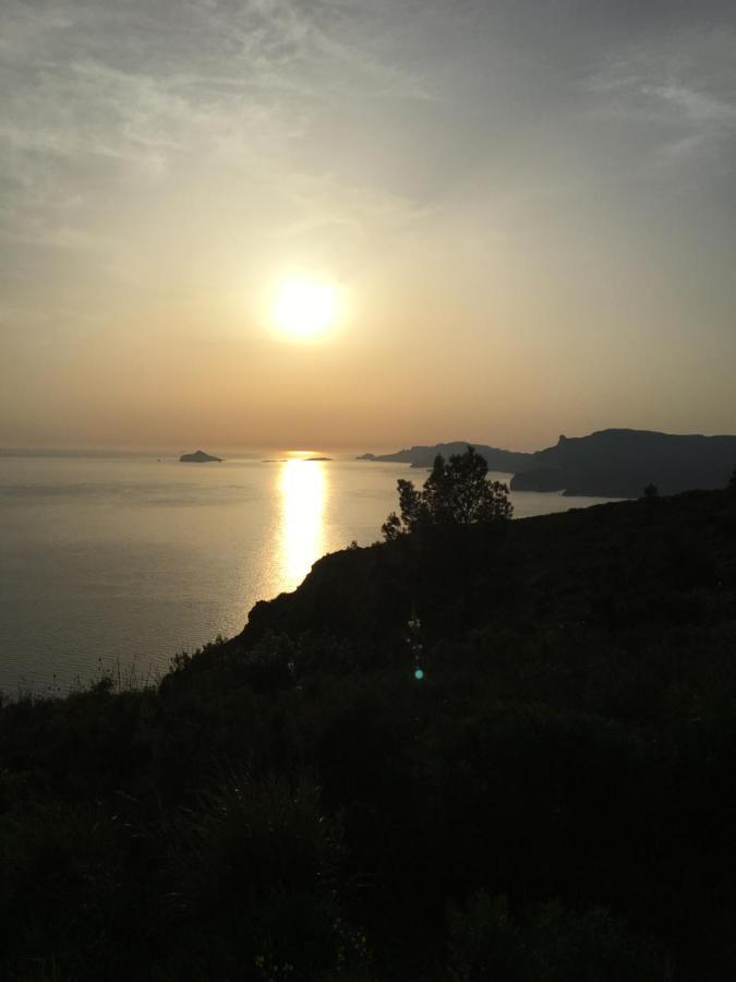Studio Pirate Vue Mer - Soleil Levant La Ciotat Διαμέρισμα Εξωτερικό φωτογραφία